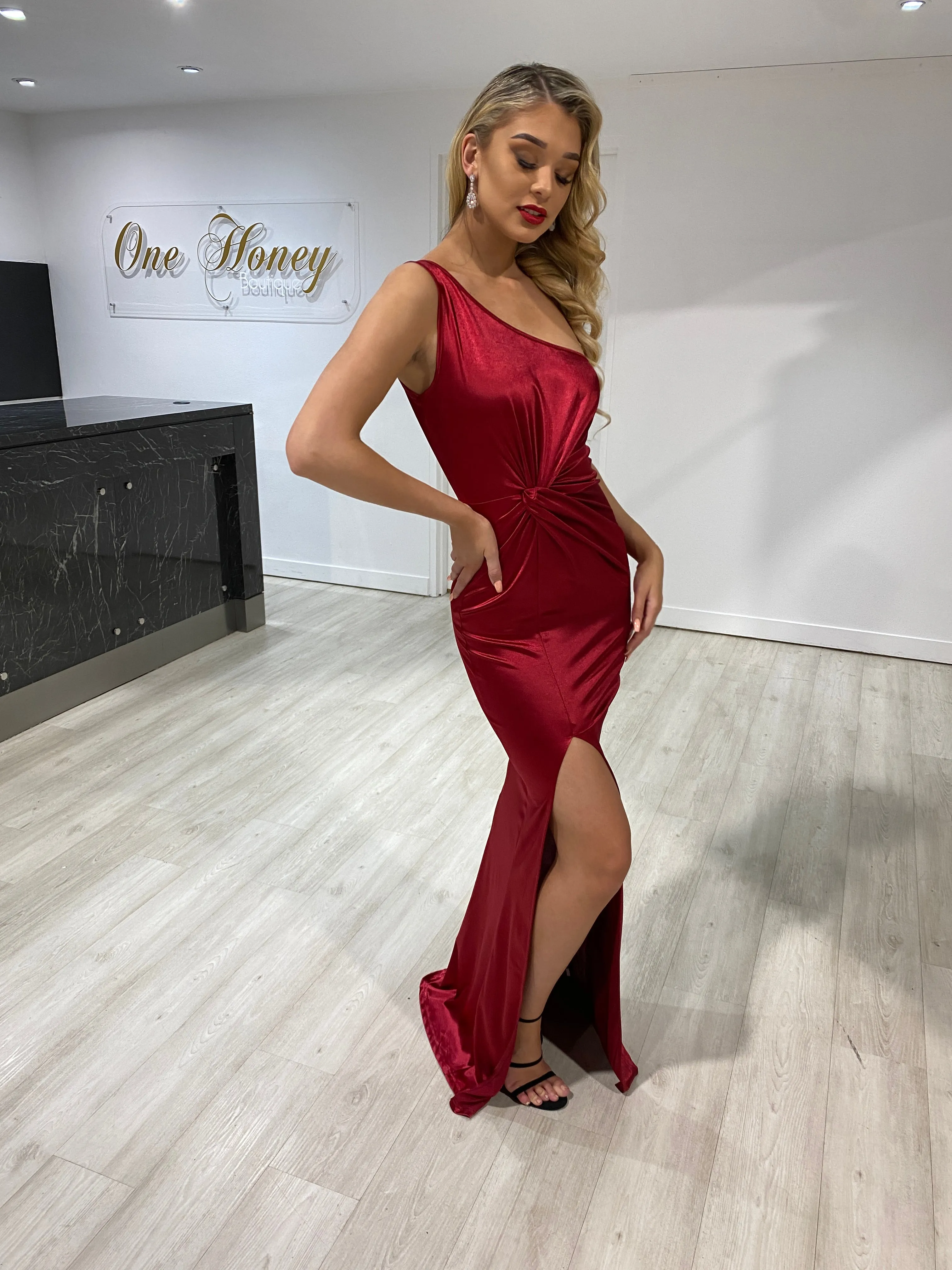Honey Couture NEVIAH Burgundy Silky One Shoulder Leg Split Formal Dress
