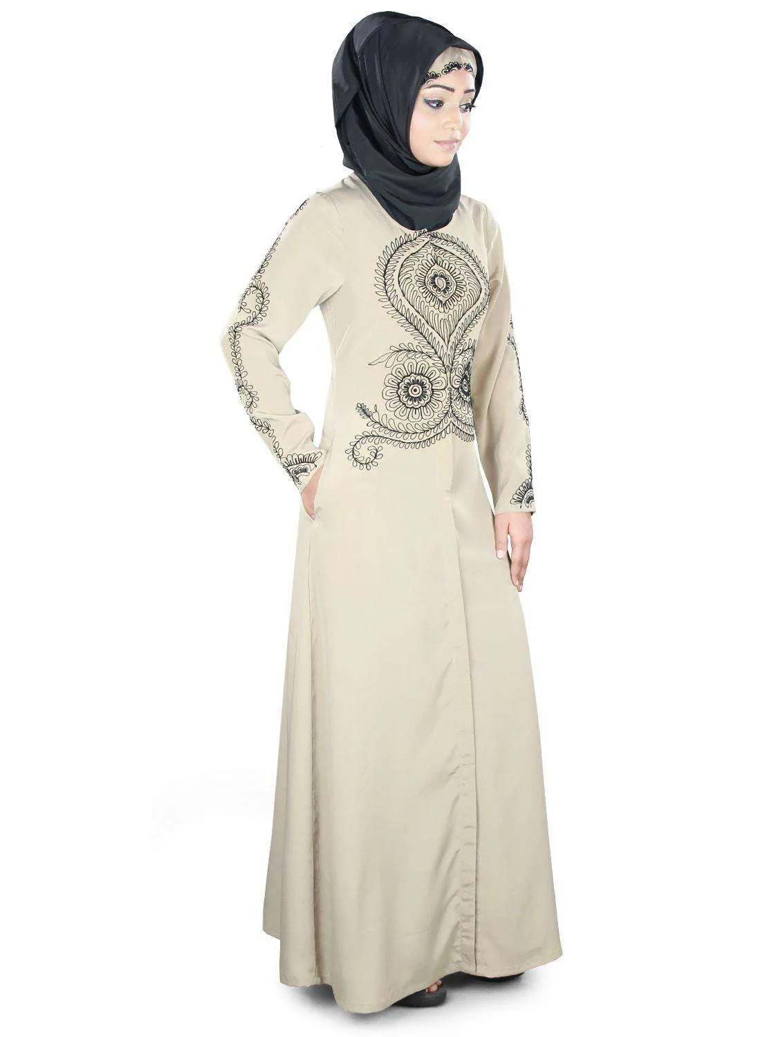 Mahnoor Abaya