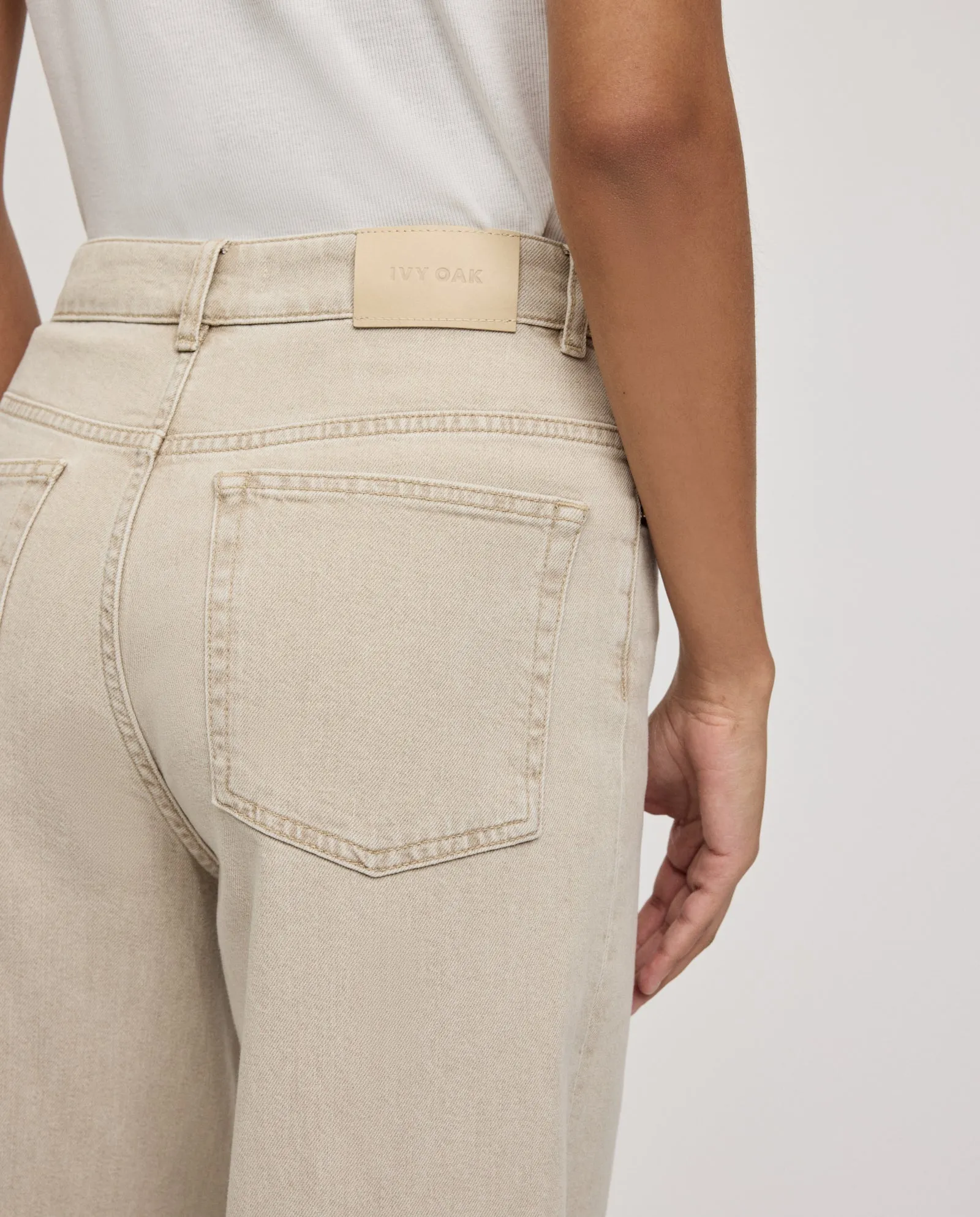 PRIJANKA Jeans