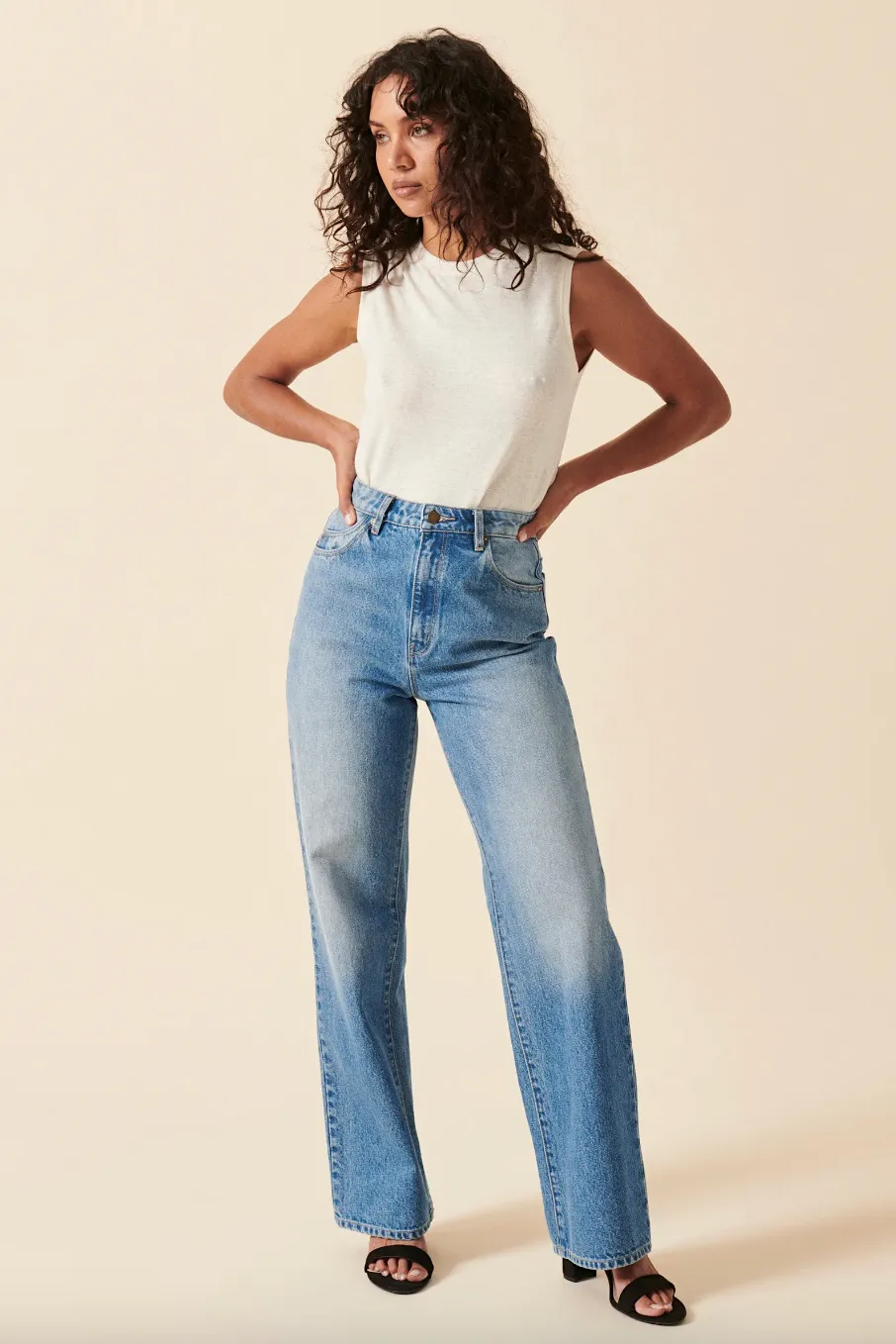 rolla's heidi straight jean - mid blue