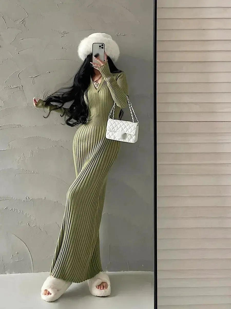 V-neck Slim Long Sleeve Knitted Sweater Dress